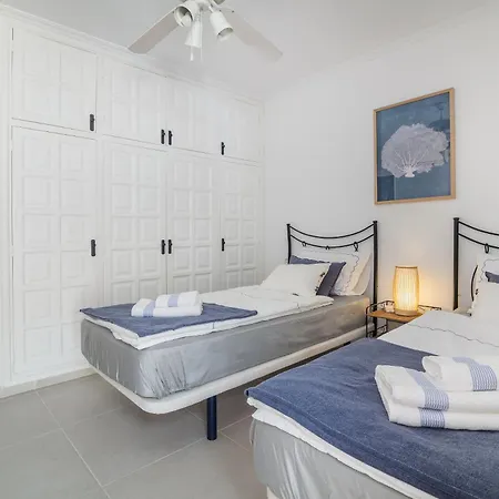 Apartamento Caramello - Ac, Cliffs & Ocean View, Fibre Net, Garage, Tv Channels