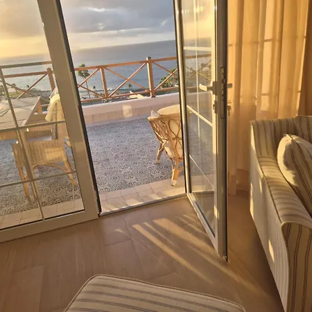 Caramello - Ac, Cliffs & Ocean View, Fibre Net, Garage, Tv Channels Apartmán *